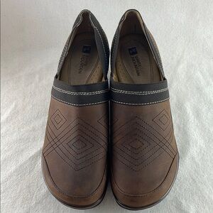 White Mountain Dark Brown Slip-On Loafers Size 8.5